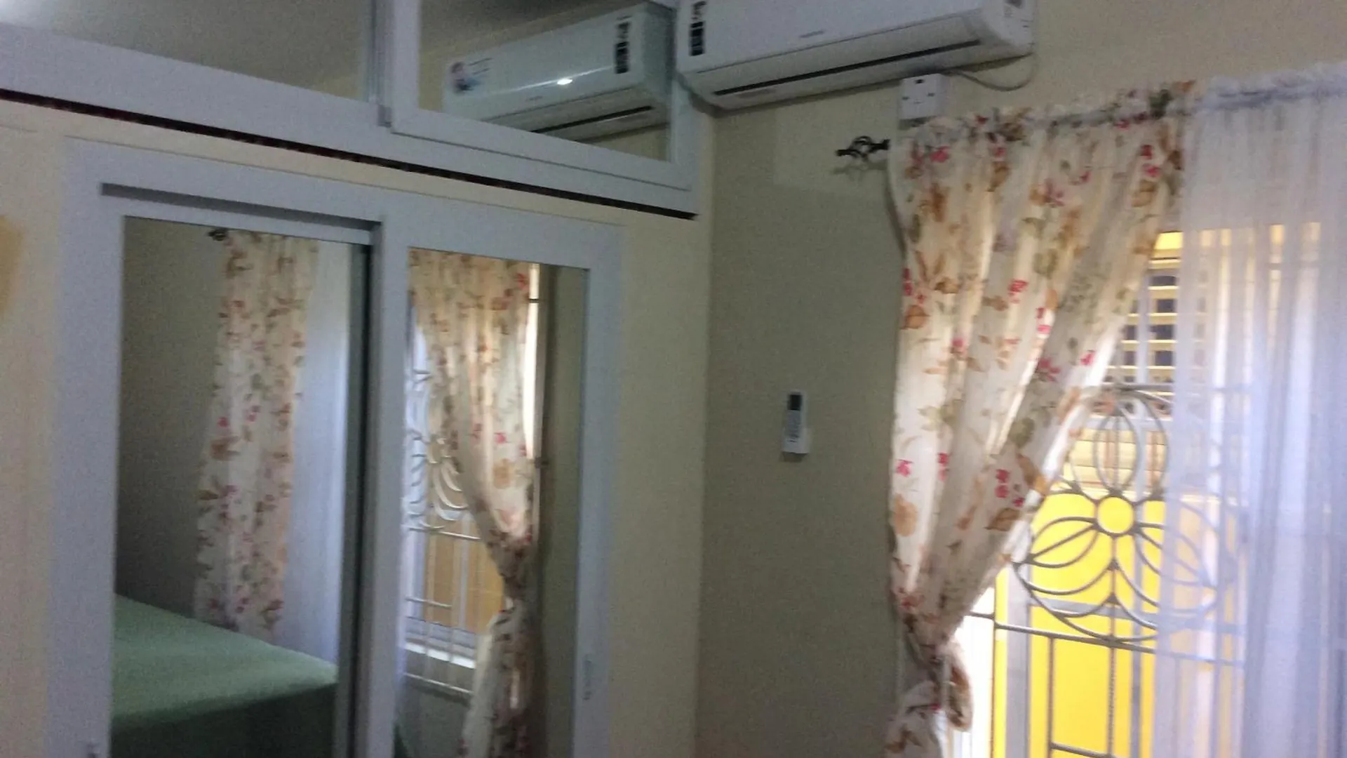 Дом отдыха Homely Escape Бухта Монтего